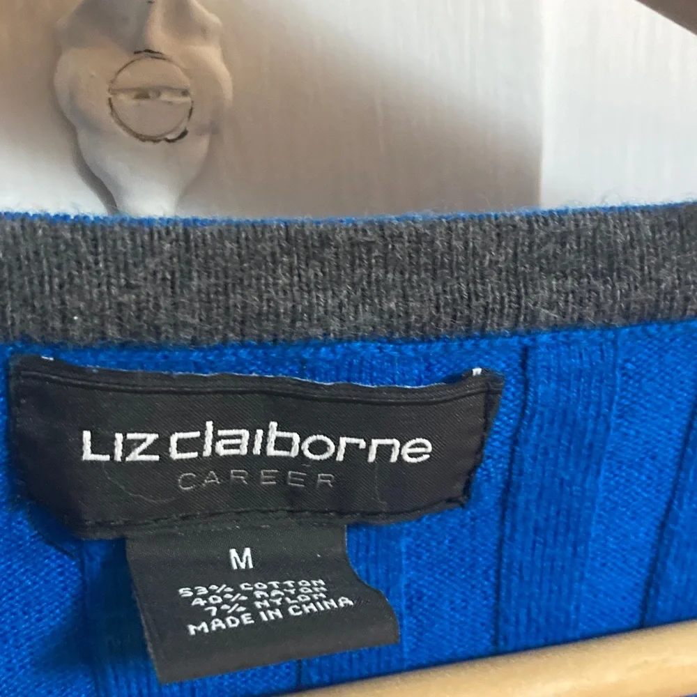 Liz Claiborne Royal Blue V-Neck Sweater - Picture 2 of 4